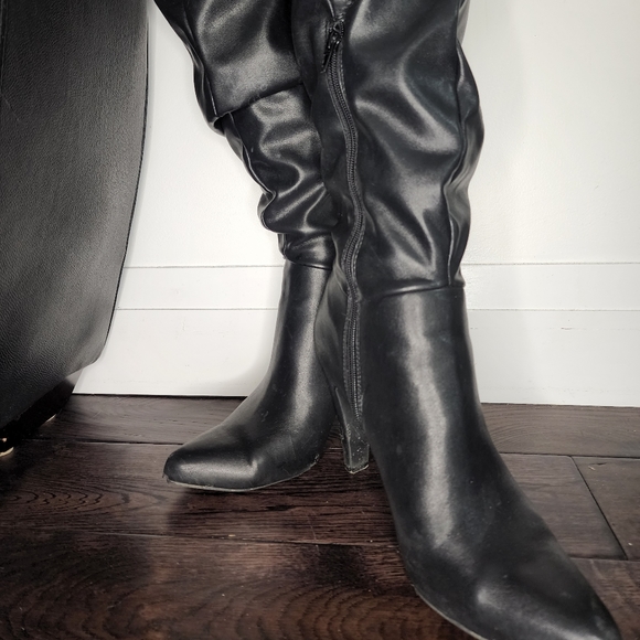 Calf high boots with zipper - Picture 2 of 5